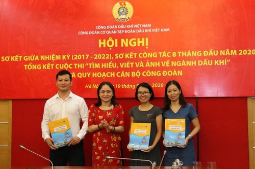 Công đoàn Cơ quan Tập đoàn tổ chức Hội nghị sơ kết giữa nhiệm kỳ 2018-2023 và 8 tháng đầu năm 2020