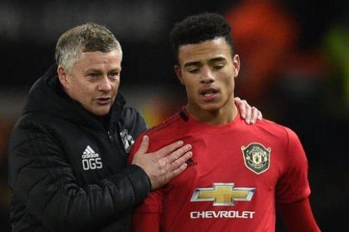 MU buộc Greenwood tập riêng, Wijnaldum từ chối Barca