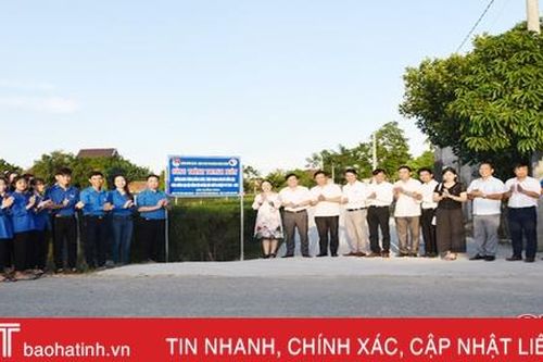 Gắn biển công trình chào mừng thành công Đại hội Đảng bộ huyện Lộc Hà