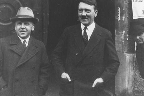 Hitler và mối quan hệ với người Do Thái trong gần chục năm