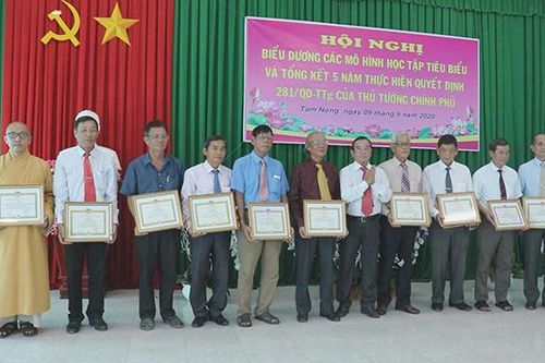 Biểu dương các mô hình học tập tiêu biểu