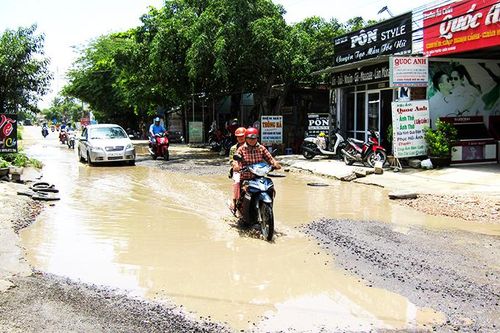 'Ao' trên tỉnh lộ
