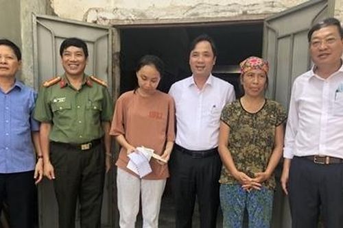 Công an Hà Tĩnh góp phần nâng cánh ước mơ vào giảng đường đại học cho nữ sinh nghèo hiếu học