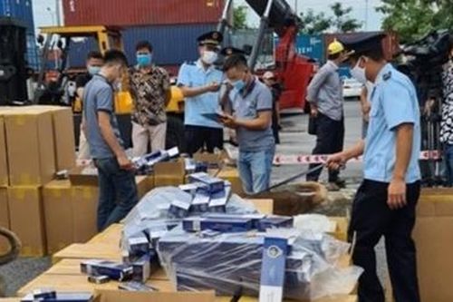 Bắt lô thuốc lá 555 giả lớn nhất từ trước đến nay