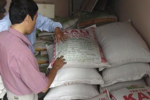 Thuốc bảo vệ thực vật, phân bón giả tràn lan ở miền Tây (kỳ cuối)