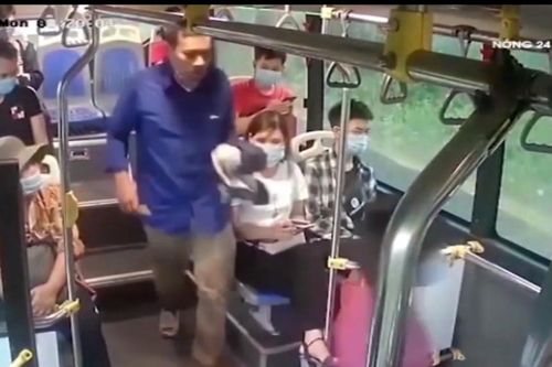 Danh tính người nhổ nước bọt vào phụ xe buýt vì bị nhắc nhở không đeo khẩu trang