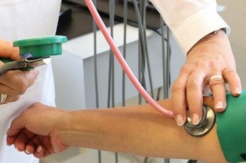 Người trẻ tuổi bị tăng huyết áp, tăng nguy cơ mắc các biến cố tim mạch