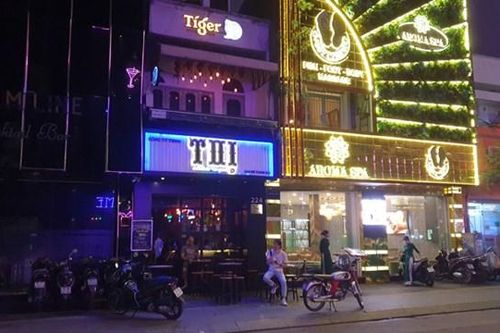 Quán bar, vũ trường ở TP HCM vắng khách sau mở cửa trở lại