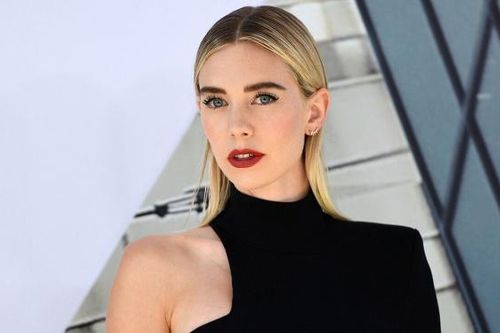 Vanessa Kirby - đóa hồng gai góc của nước Anh