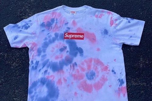 Chiếc áo Supreme được mua với giá 52.000 USD