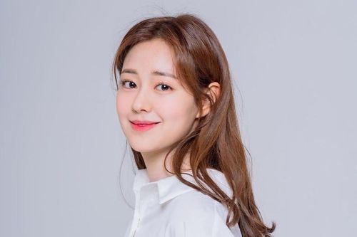 Thời trang đời thường của Hoa hậu Truyền thống Hàn Quốc