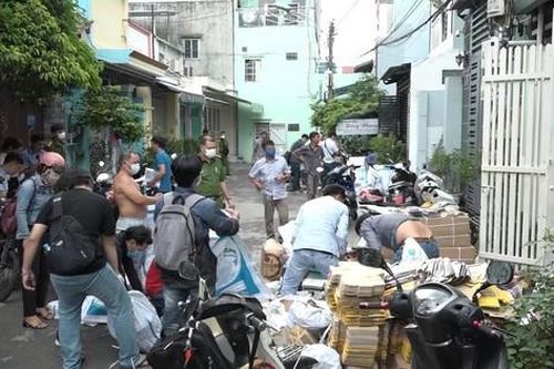 Khởi tố 3 bị can làm giả phụ tùng xe gắn máy
