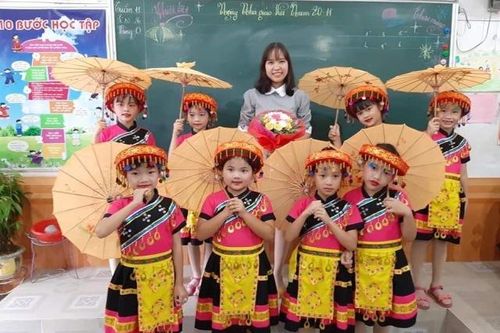 Xúc động tâm sự tác giả cuộc thi Những kỉ niệm sâu sắc về thầy cô và mái trường mến yêu!