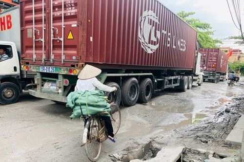 Ngăn chặn xe quá tải thế nào?