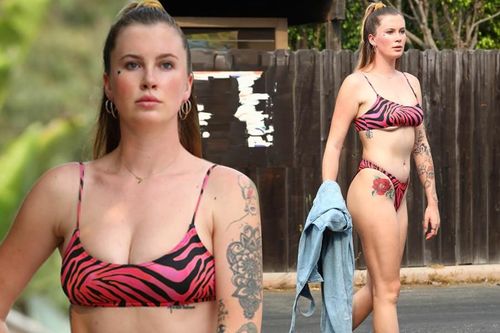 Mẫu 9x Ireland Baldwin khoe dáng siêu nóng bỏng với bikini
