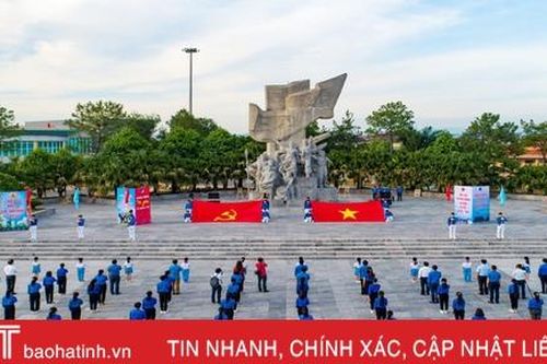 Tuổi trẻ Hà Tĩnh 'Tiếp lửa truyền thống 90 năm Xô Viết Nghệ - Tĩnh'