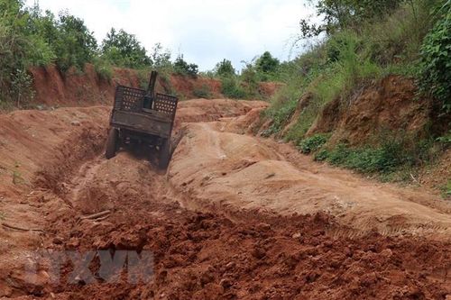50 hộ dân làng Đê Kôn bị cô lập mỗi khi mùa mưa Tây Nguyên tới