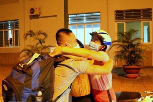 Đoàn cán bộ y tế Hải Phòng kết thúc hoạt động chống dịch ở Đà Nẵng