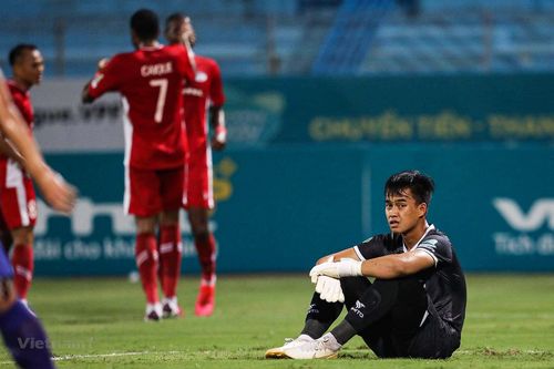 HLV đội Bình Dương: 'Barcelona còn thua 2-8, huống hồ là chúng tôi'