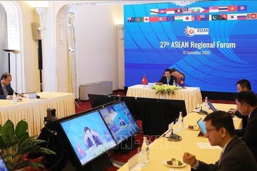 Diễn đàn Khu vực ASEAN lên tiếng về các vấn đề ở Biển Đông