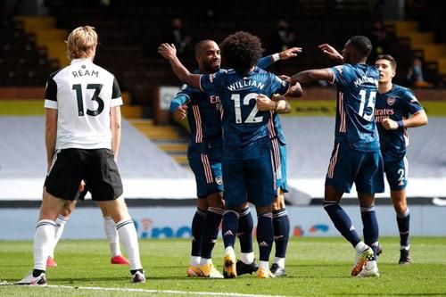 Với Willian, Arsenal quyến rũ như 'vũ công Samba'