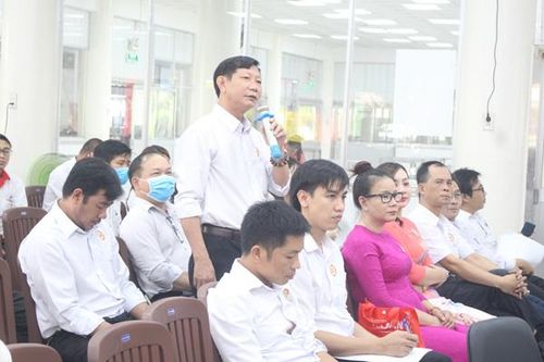 Dân chủ trong tổ chức hội nghị người lao động