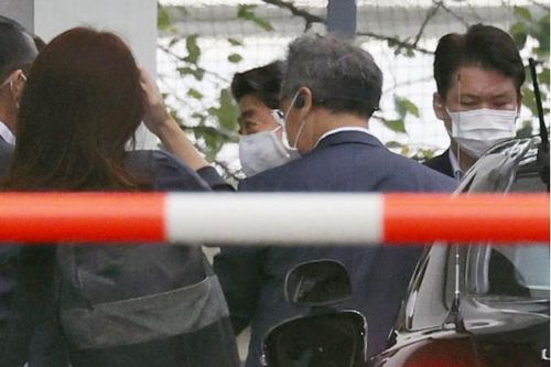 Thủ tướng Abe tái nhập viện