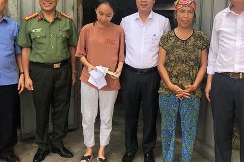 Công an Hà Tĩnh viết tiếp giấc mơ giảng đường cho nữ sinh nghèo hiếu học