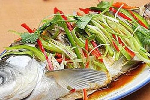 Lót loại củ này dưới cùng khi hấp, cá gắp ra săn chắc, không rụng đầu, không bị vỡ nát