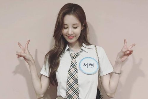 Seohyun lộ diện là Blink chính hiệu, quảng bá phim vẫn nhớ gửi lời yêu thương đến SNSD