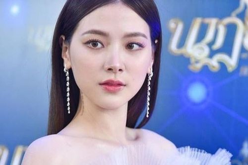 Baifern Pimchanok nổi bật ở sự kiện Nataraj Awards