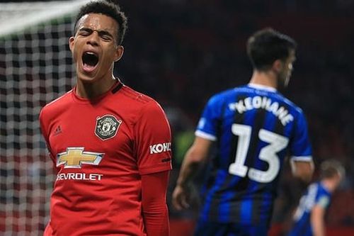 MU: Greenwood bị phát hiện hút khí cười trước vụ bê bối ở tuyển Anh