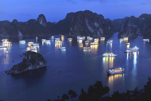 Quảng Ninh: Đề xuất tăng thời gian tham quan Vịnh Hạ Long đến 22h đêm