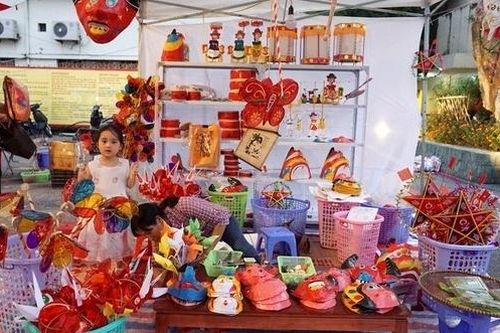 Vui Tết Trung thu 'Lung linh trăng rằm' tại Hoàng thành Thăng Long