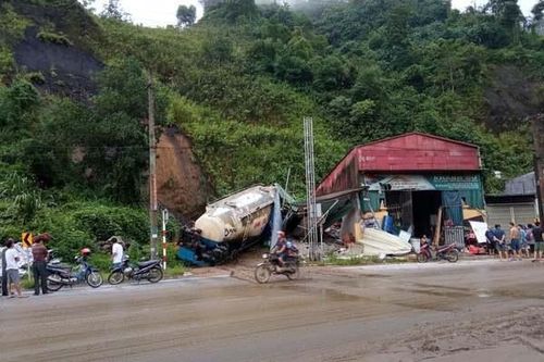 Sập nhà trong lúc đang ngủ, một nam sinh ở Hà Giang tử vong