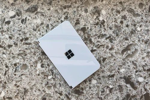 Những điều tốt nhất và tệ nhất của điện thoại gập Microsoft Surface Duo