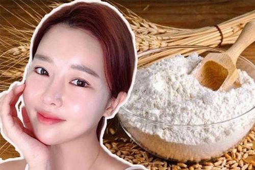 Đắp mặt nạ cám gạo, sau 2 tuần da sáng, mụn hết dần