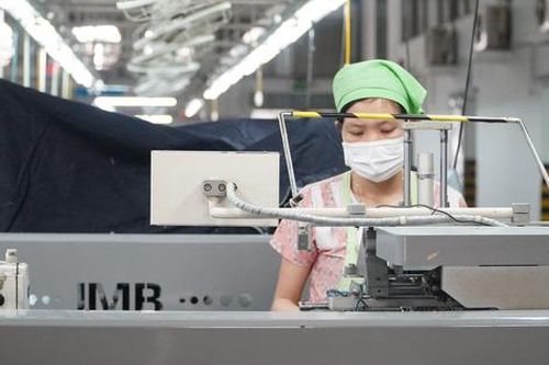 Doanh nghiệp dệt may rất sợ phải 'hy sinh một bộ phận nhỏ để cứu con thuyền lớn không chìm'