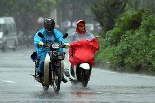 Mưa giông ở miền Bắc, vùng núi cảnh báo mưa to