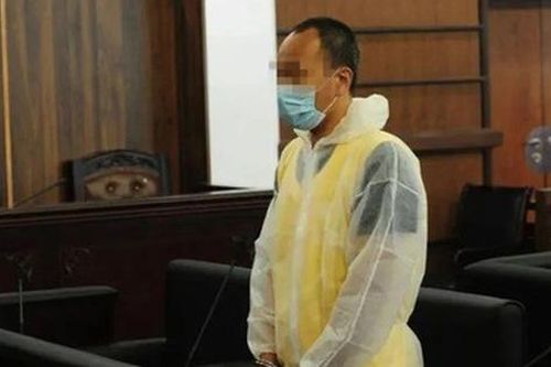 Lén sang nhà bạn chơi, bé gái bị sát hại và giấu xác theo cách thức đau đớn, lời khai của hung thủ trên tòa khiến dư luận phẫn nộ
