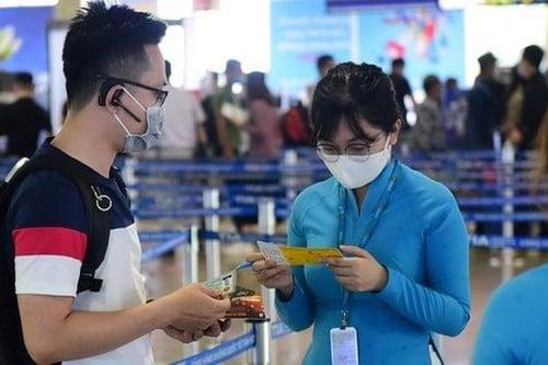 Khôi phục các chuyến bay quốc tế, thực hiện nghiêm phòng dịch