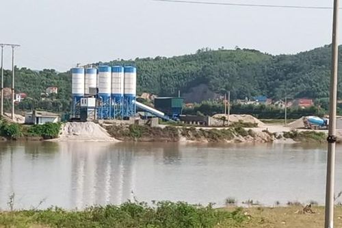 Trạm trộn bê tông hoạt động không phép ở Bắc Giang: Chính quyền bất lực hay dung túng?