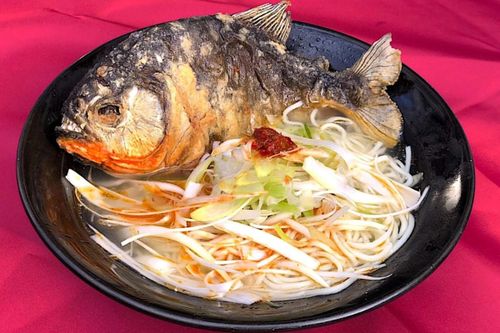 Tô mì ramen cá răng đao ở Nhật Bản