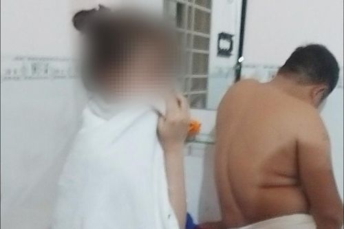 3 nhân viên massage Hoàng Đế bán dâm