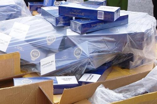 Bắt lô thuốc lá giả trị giá 30 tỷ đồng