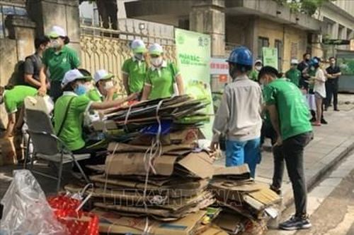 'ĐỔI RÁC LẤY QUÀ' - LAN TỎA LỐI SỐNG XANH