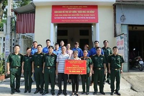 Tình cảm quân dân thêm gắn bó, bền chặt