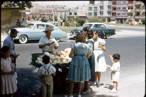 Cuộc sống bình yên đến lạ của người dân Mexico năm 1957