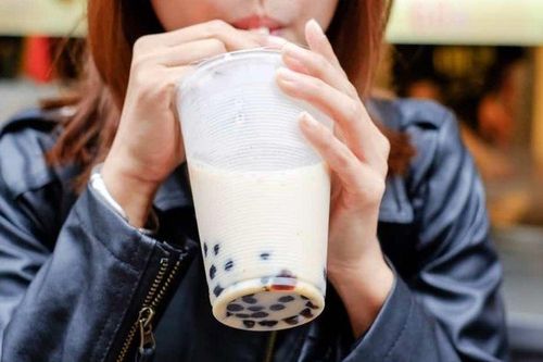 Cô gái bị suy thận vì 'nghiện' trà sữa: Lời cảnh tỉnh cho giới trẻ