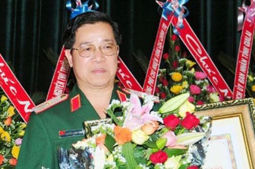 Cách chức Phó Bí thư Đảng ủy Binh đoàn 15 đối với Thiếu tướng Nguyễn Xuân Sang